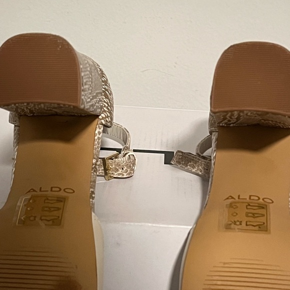 Aldo Stacked 3 1/2 in. Leather Heels. Sz 8. Worn twice. Paid $120. $65 OBO - Picture 5 of 5